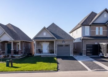 Best Practices to Control Your Home Insurance Premiums