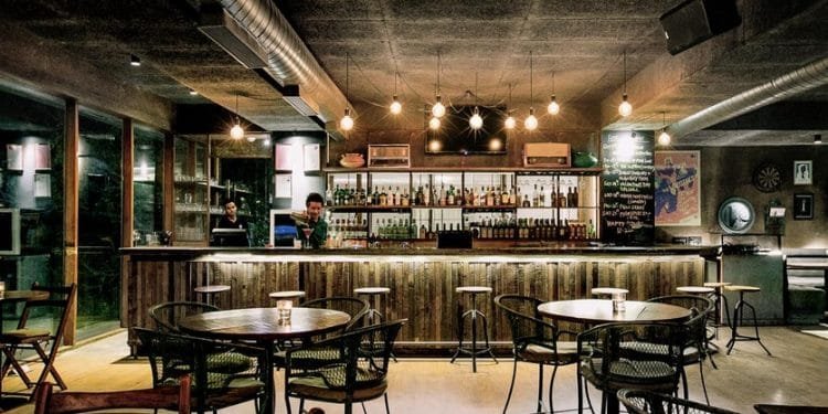 5 Commercial Bar Design Tips for A Successful Business
