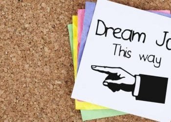 5 RESUME HACKS TO GET YOUR DREAM JOB