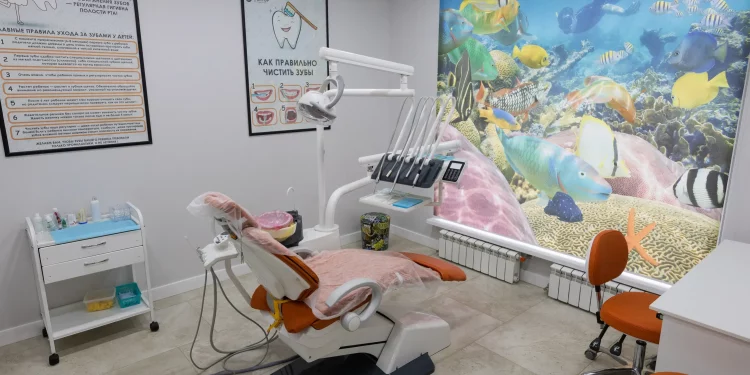 A image of best dental surgeon in lahore
