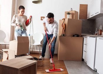 How does glass cleaner work?