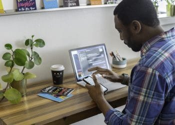 Six Ways How Virtual Office Helps You To Grow Business 