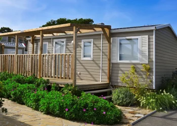 4 Reasons to Switch from a Typical Michigan Home to a Mobile Home