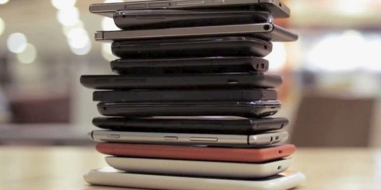 6 Things To Check Before Buying A Second Hand (Used) Mobile Phone