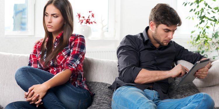 10 Signs You Need Couples Counseling Overinsider