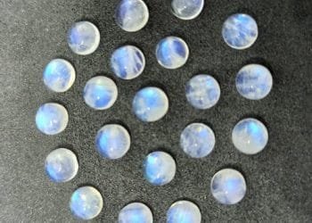 What are the top advantages of purchasing moonstone gemstones?