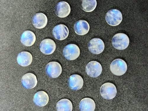 What are the top advantages of purchasing moonstone gemstones?