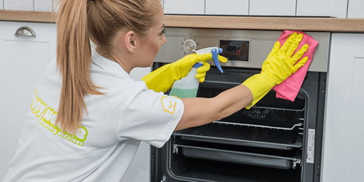 The Top 9 Best Oven Cleaning Companies in Winchester!
