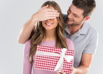 Ways to make your loved one happy with same-day gift delivery in Noida