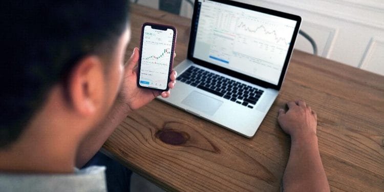 7 Things to Consider While Investing in Stocks