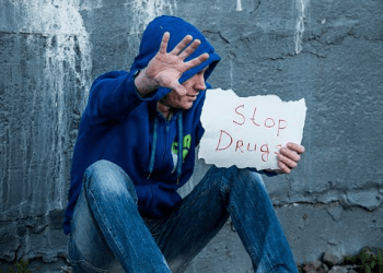 7 Major Reasons Why People Abuse Drugs 