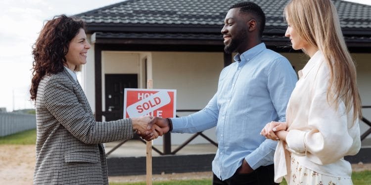 Using Top HOA Management Software