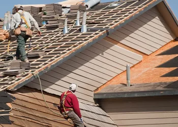 7 Important Signs Indicating That it is Time For Roof Replacement 