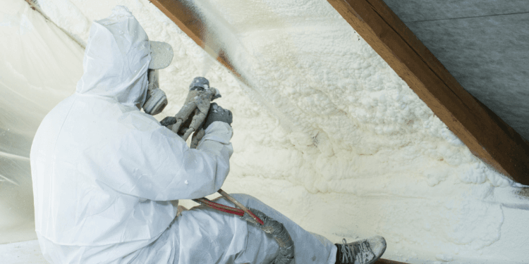 How Does Spray Foam Insulation Work?
